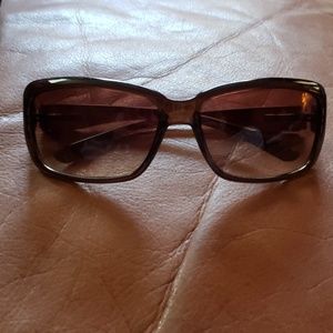 Brown sunglasses lot